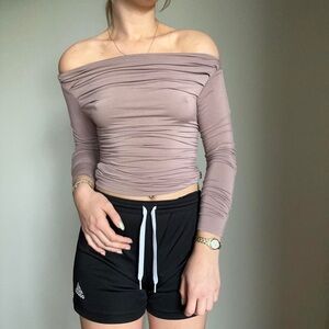 Commended ruched long sleeve top